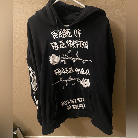 Black hoodie - Picture 3 of 4